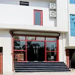 Super Townhouse Balua Road Pahadiya
