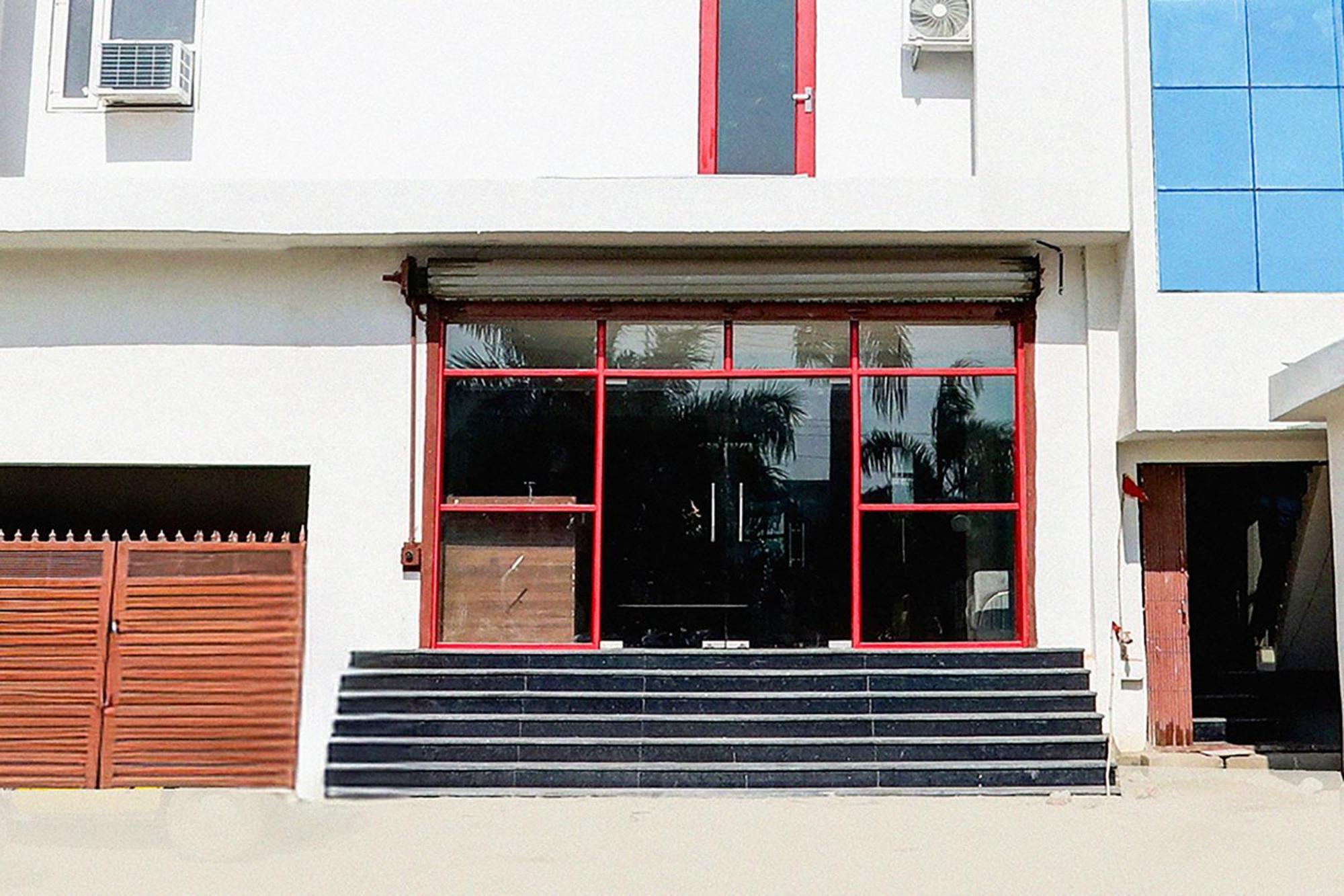 Hotel Super Townhouse Balua Road Pahadiya
