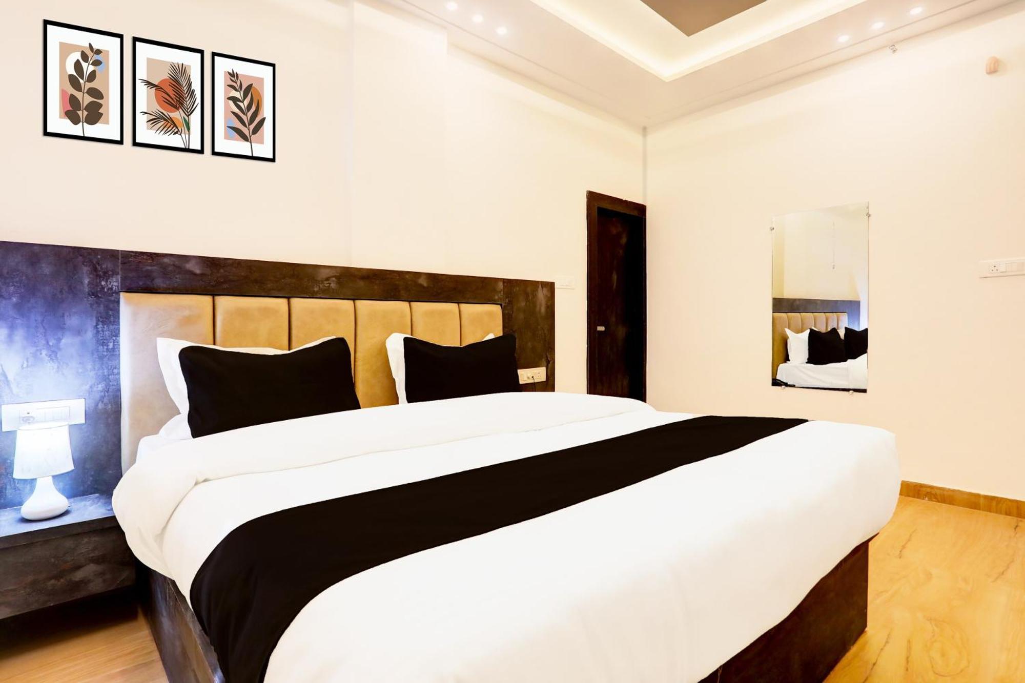 Hotel Super Townhouse Balua Road Pahadiya 3*